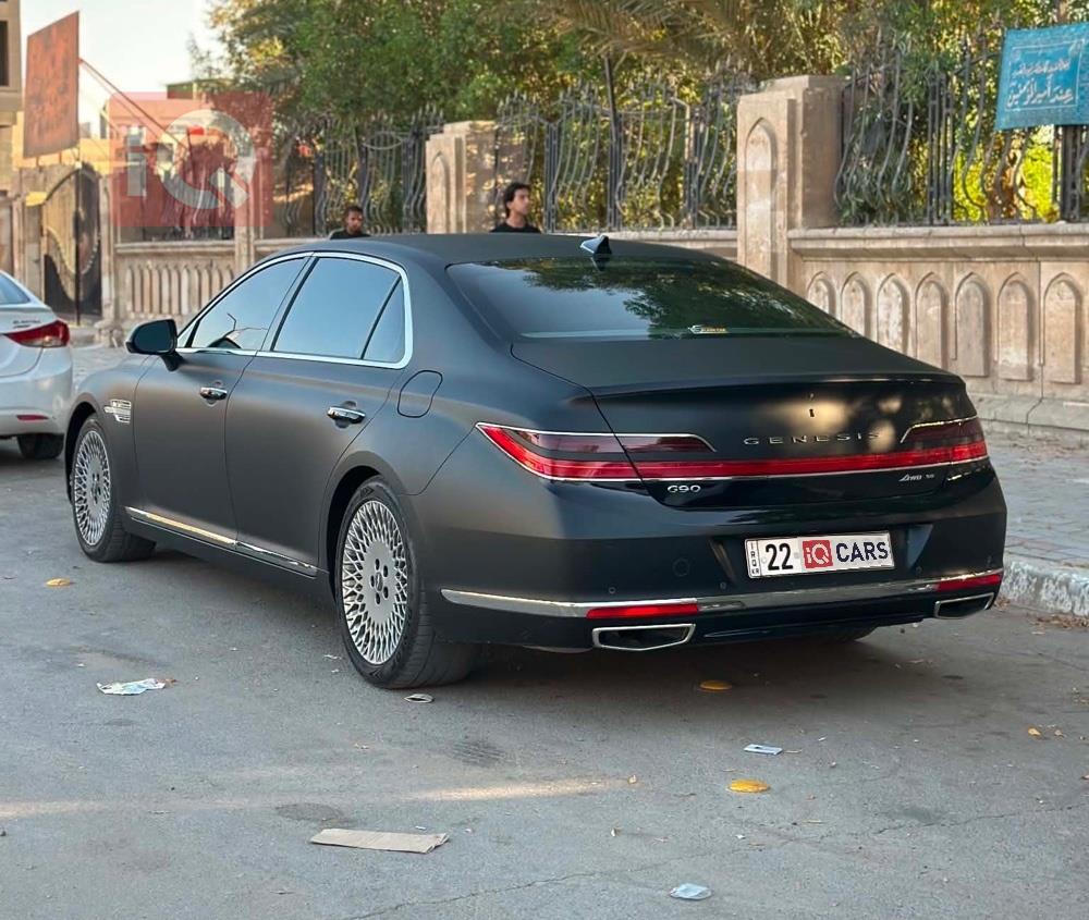 جنسس G90